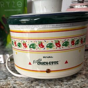 Rival Fiesta Crock-Ette Slow Cooker - Green and White